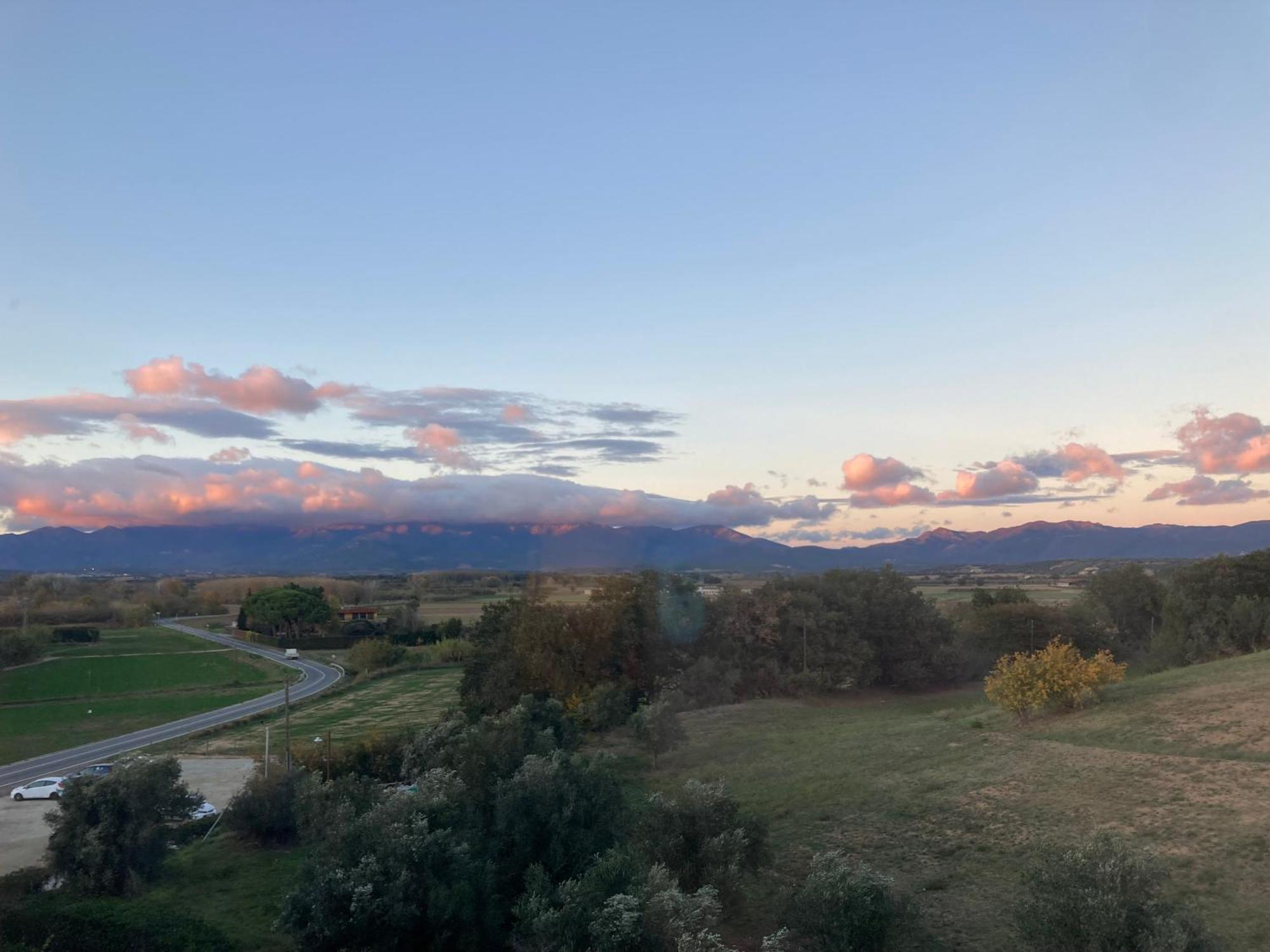 Apartamento Con Vistas Peralada Kültér fotó
